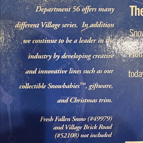 Dept 56 The Looney Tunes Animation Film Festival The Original Snow Village 54983 - Picture 7 of 14